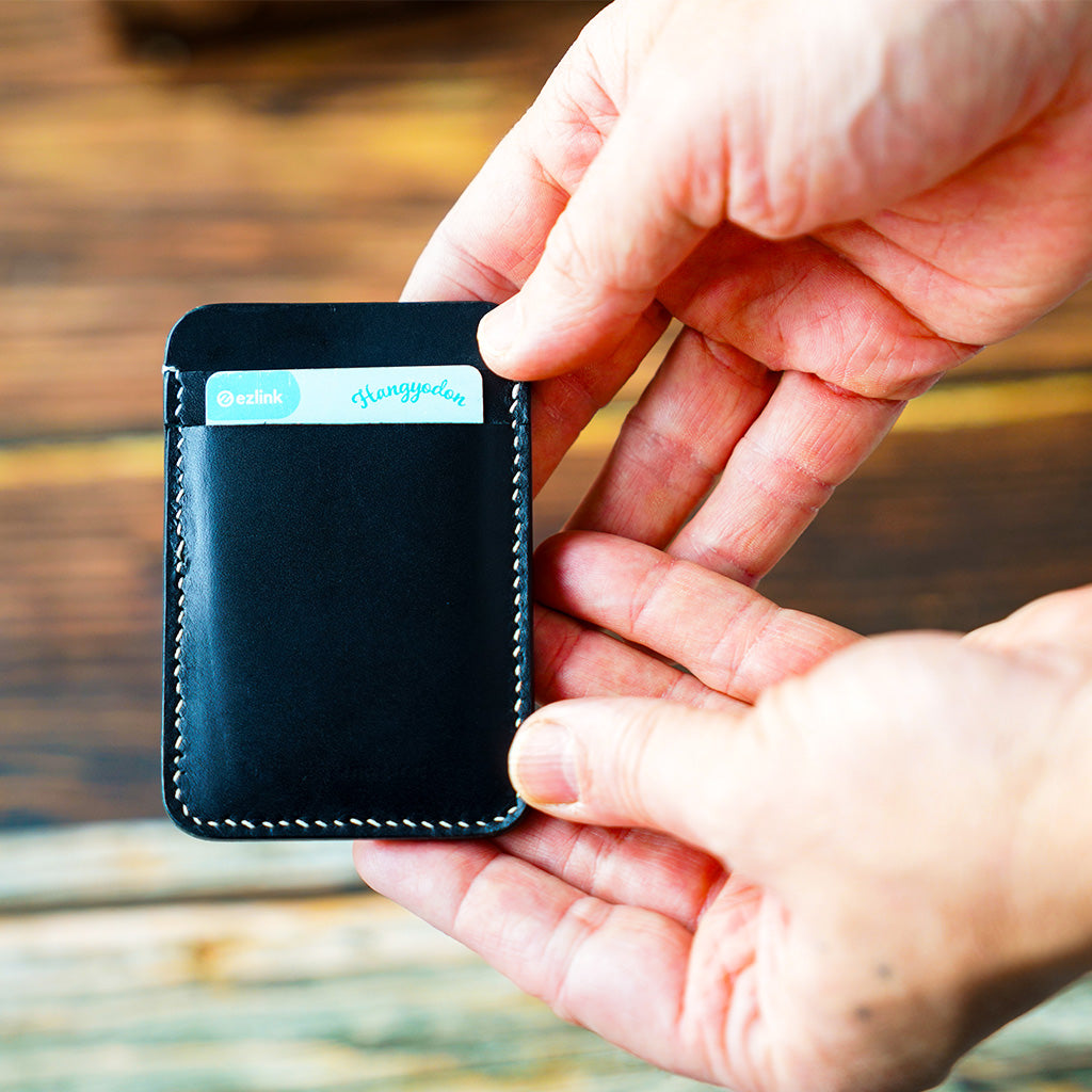 The Monarch Vertical Cardholder